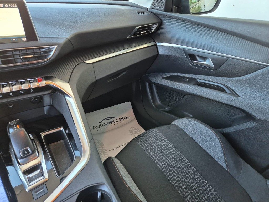 PEUGEOT 3008 BlueHDi 130 S&S - 13