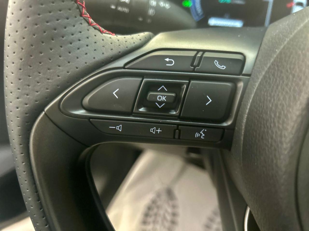 TOYOTA Yaris Cross 1.5 Hybrid 130 CV E-CVT GR SPORT Tetto &TechPack - 10