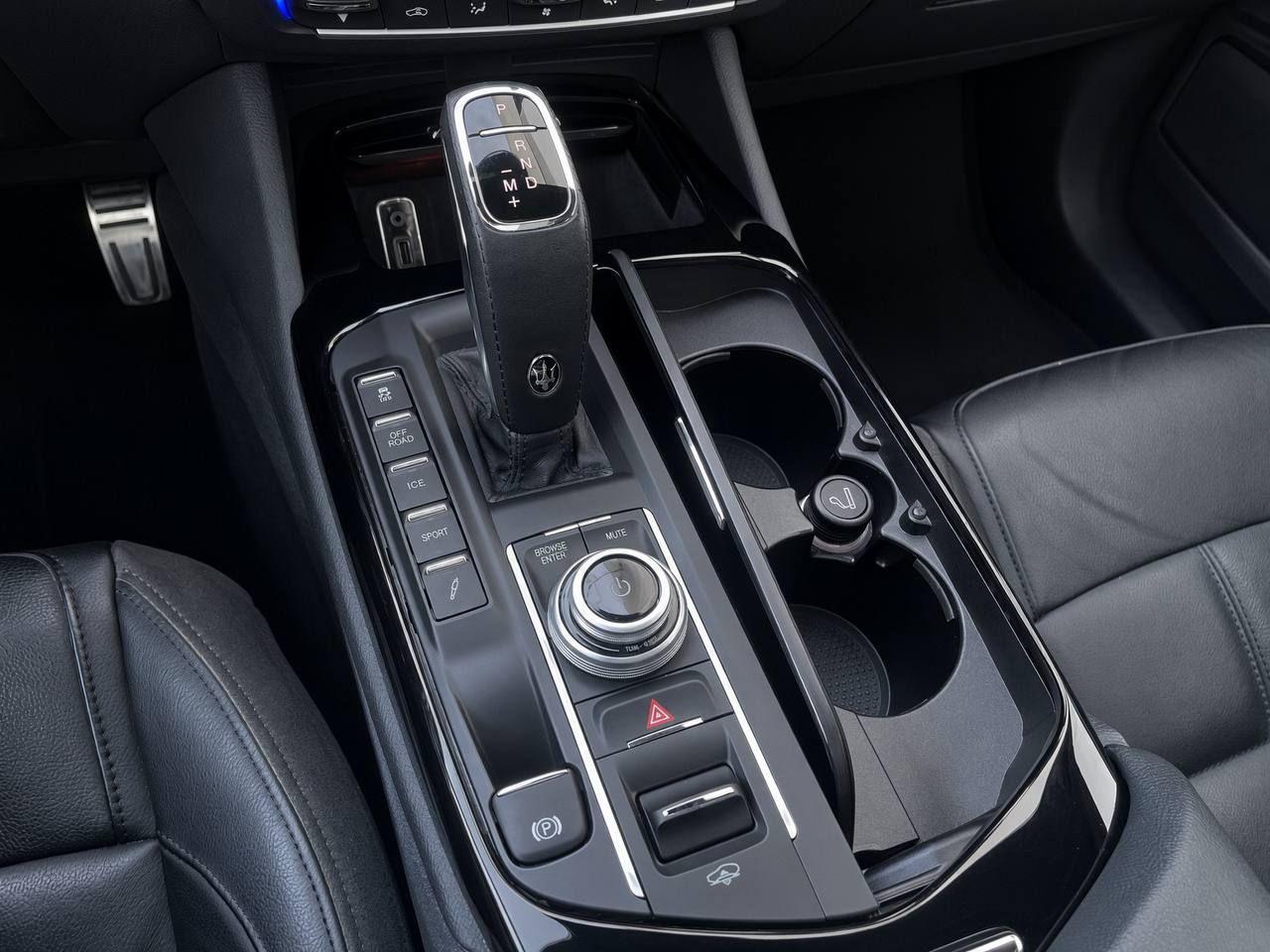 MASERATI Levante MHEV 330 CV AWD GT - 24
