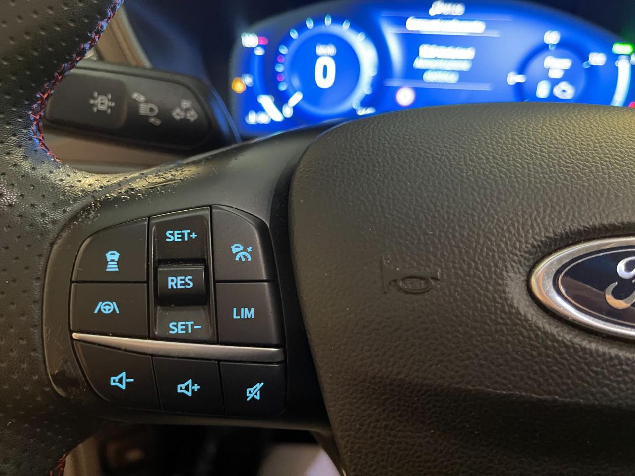 Kuga 15
