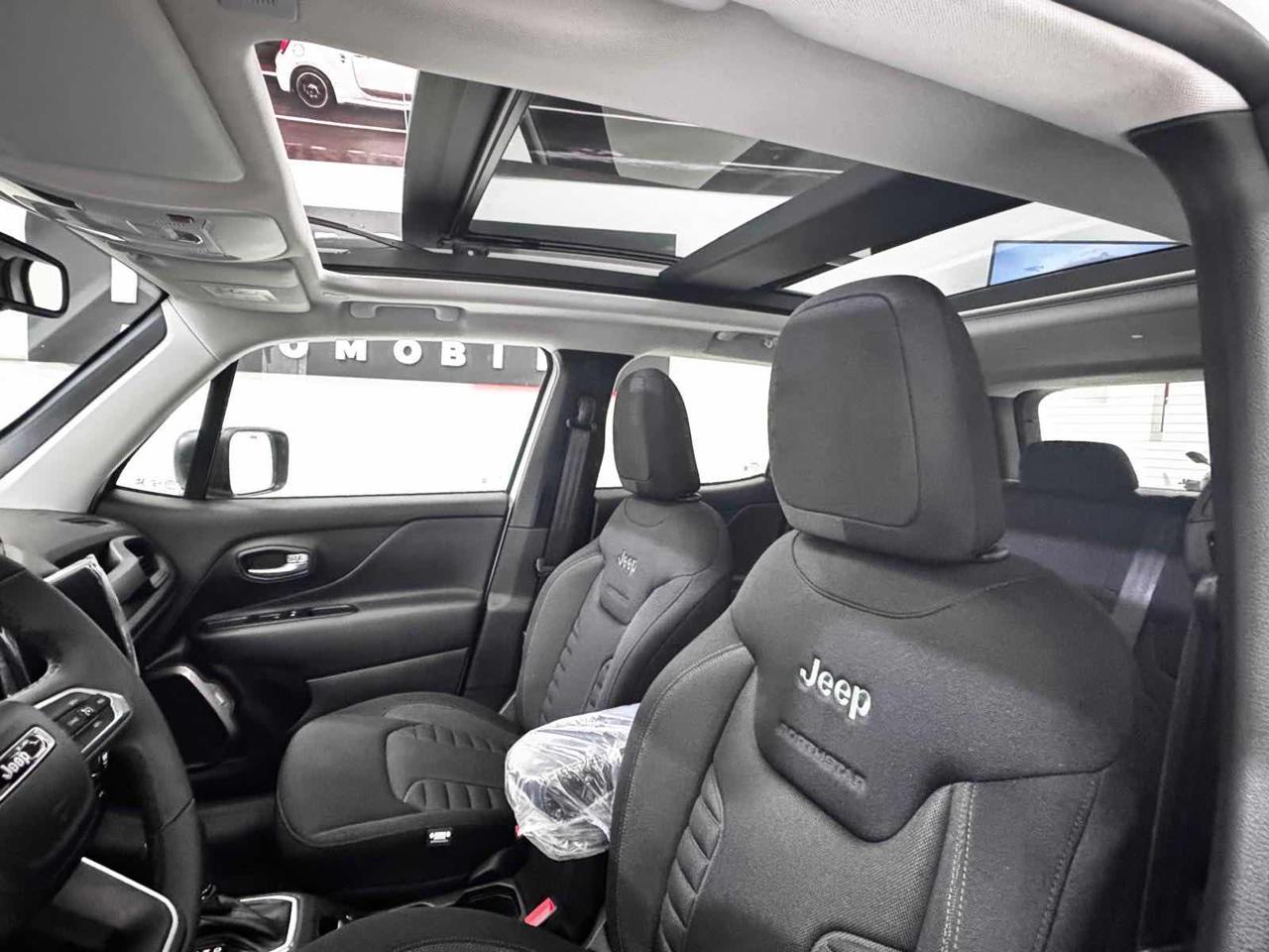 JEEP Renegade 1.5 Turbo T4 MHEV North Star - 11