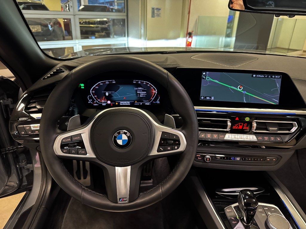 BMW Z4 sDrive20i Msport+19BLACK+HARMAN/KARDON - 16