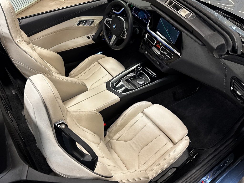 BMW Z4 sDrive20i Msport+19BLACK+HARMAN/KARDON - 20