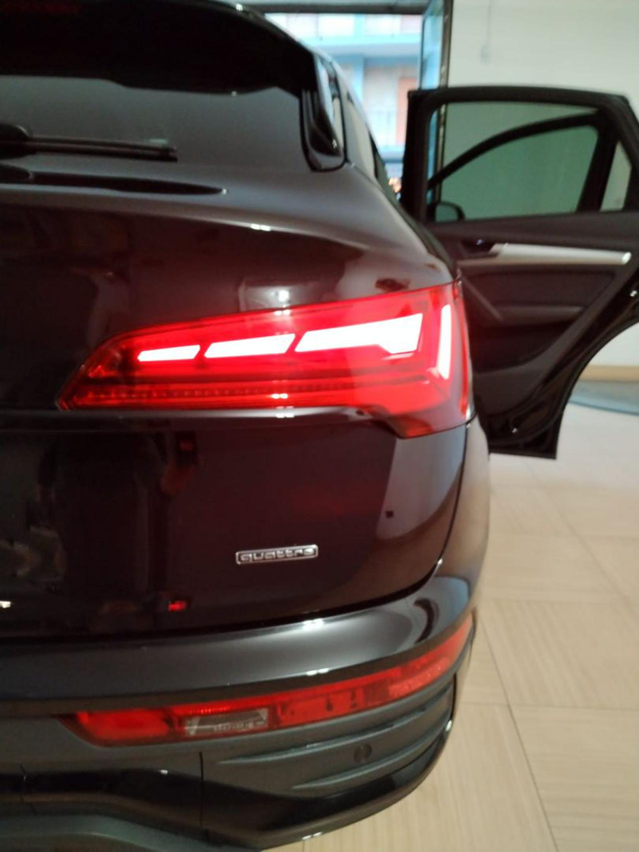 AUDI Q5 SPB 40 TDI quattro S tronic S line - 13