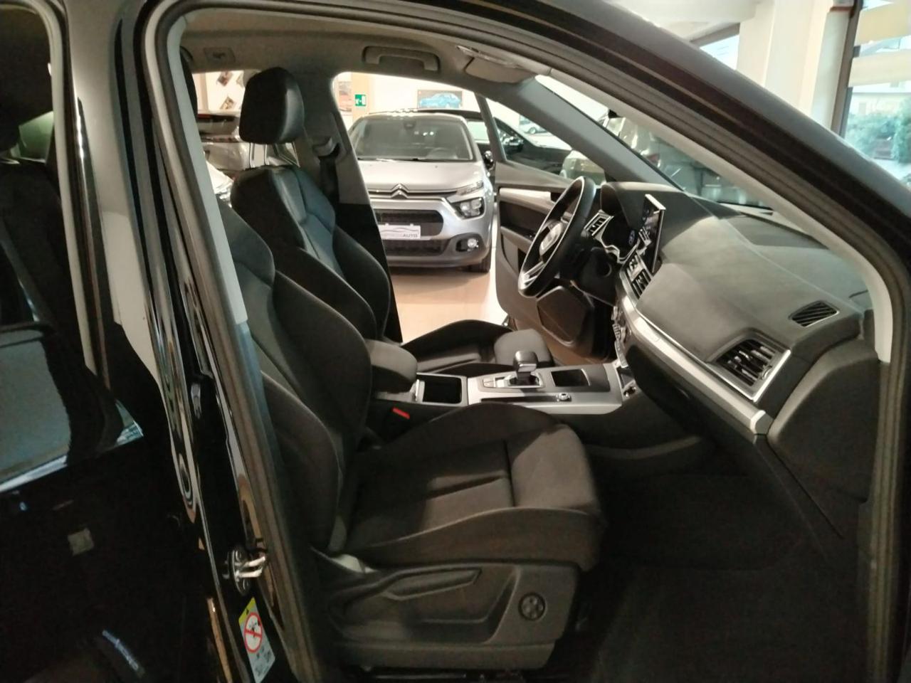 AUDI Q5 SPB 40 TDI quattro S tronic S line - 11