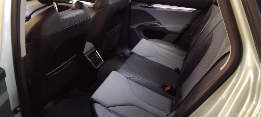 SKODA Enyaq iV Enyaq 60 63 Kwh RANGE 434 KM - 7