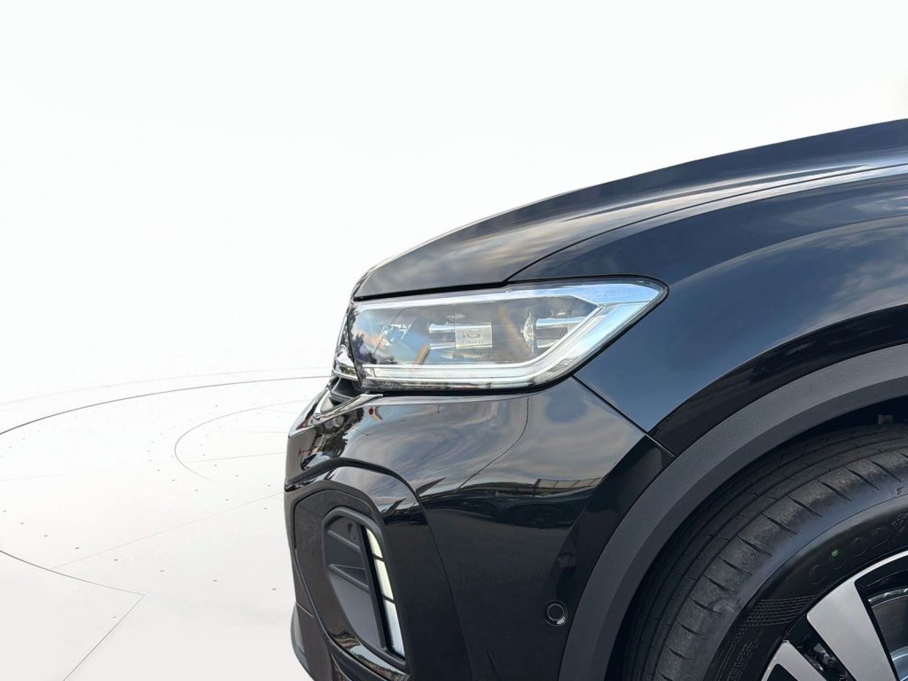 VOLKSWAGEN T-Roc R-Line Plus 2.0 TDI SCR 110 kW (150 CV) DSG - 23