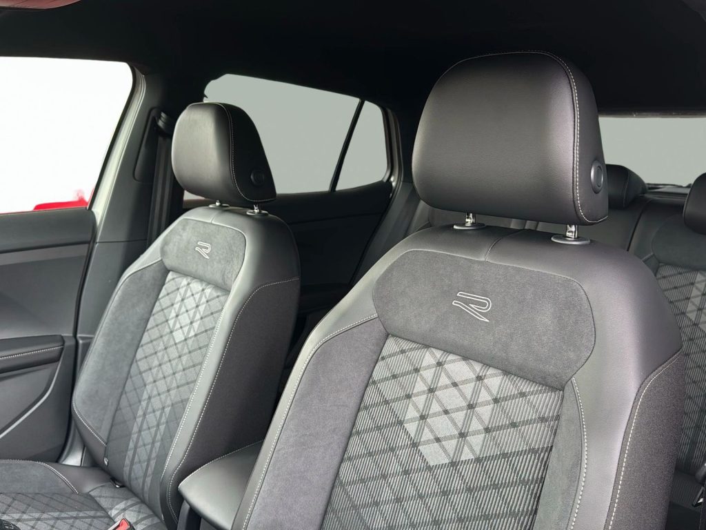 VOLKSWAGEN T-Cross Nuova T-Cross R-Line Plus 1.0 TSI 85 kW (115 CV) M - 10