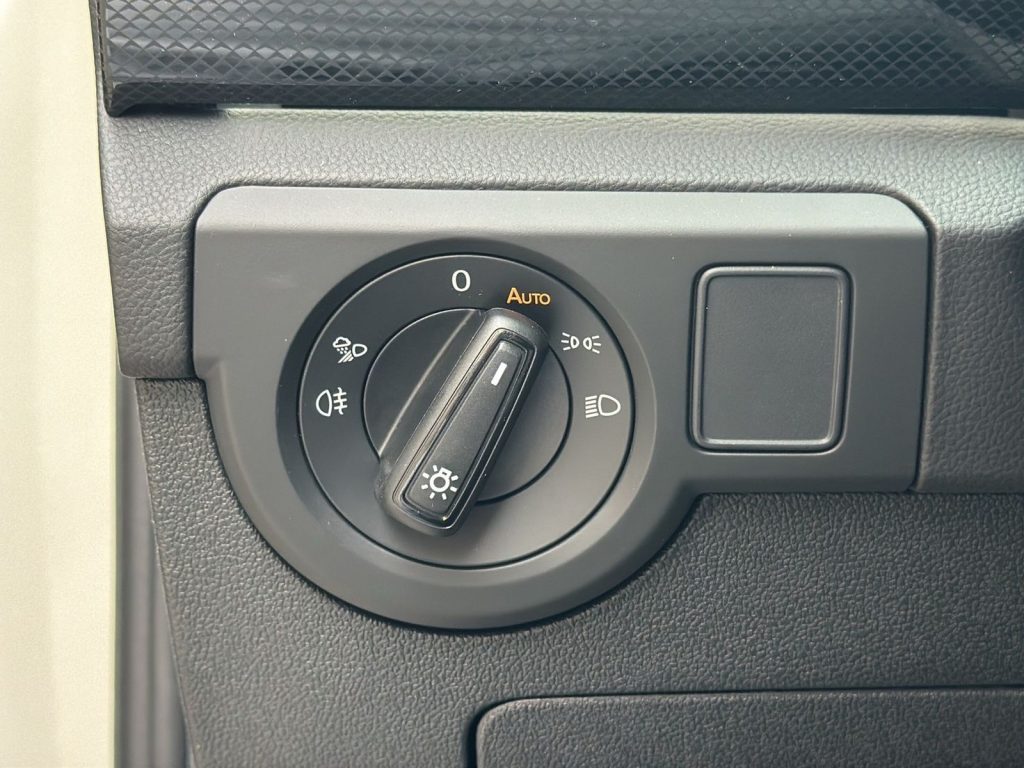 VOLKSWAGEN T-Cross Nuova T-Cross R-Line Plus 1.0 TSI 85 kW (115 CV) M - 14