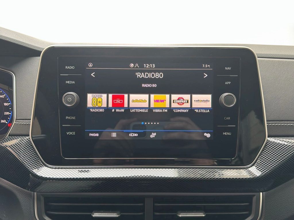 VOLKSWAGEN T-Cross Nuova T-Cross R-Line Plus 1.0 TSI 85 kW (115 CV) M - 16