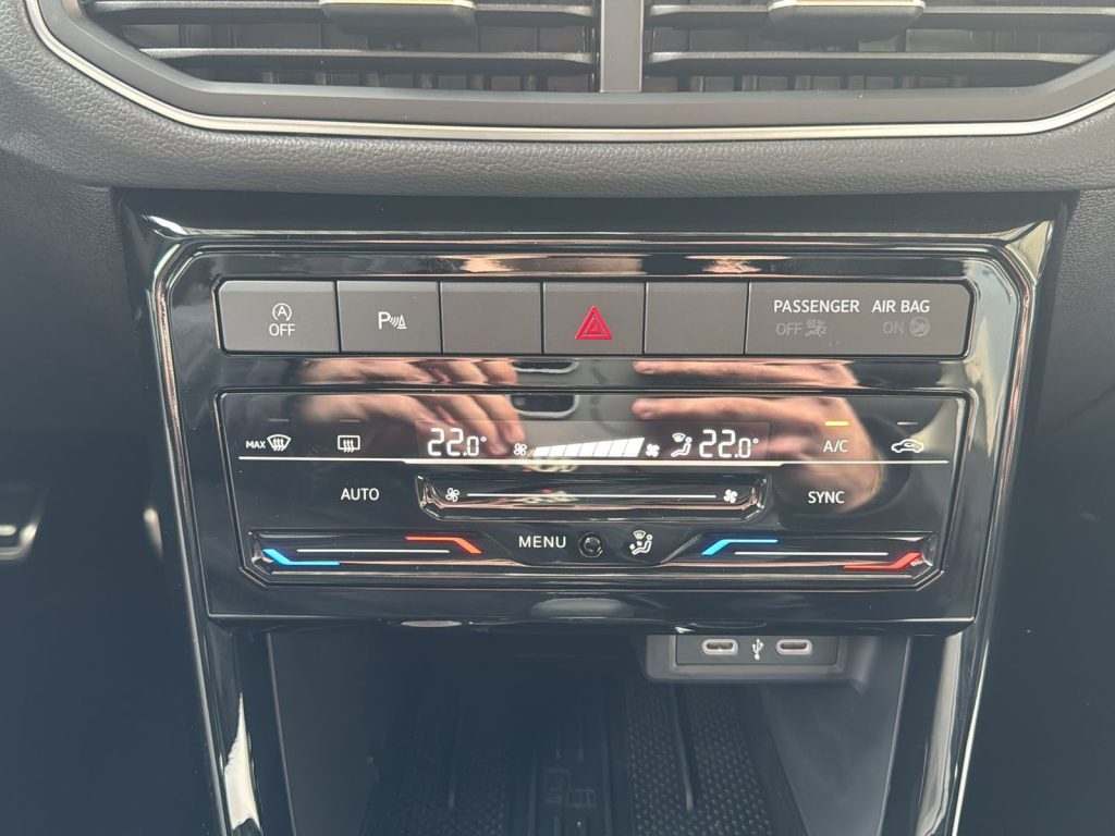 VOLKSWAGEN T-Cross Nuova T-Cross R-Line Plus 1.0 TSI 85 kW (115 CV) M - 18