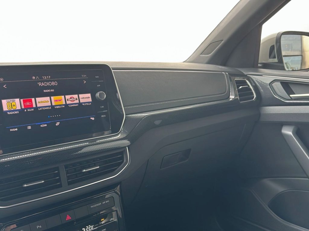 VOLKSWAGEN T-Cross Nuova T-Cross R-Line Plus 1.0 TSI 85 kW (115 CV) M - 22