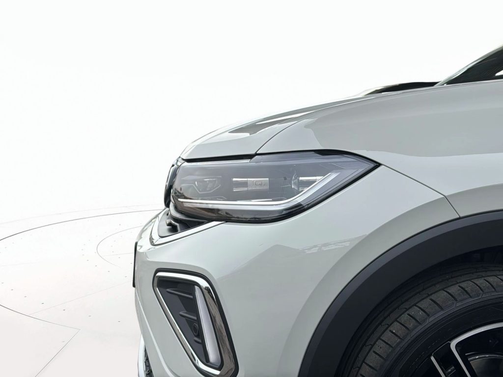 VOLKSWAGEN T-Cross Nuova T-Cross R-Line Plus 1.0 TSI 85 kW (115 CV) M - 23