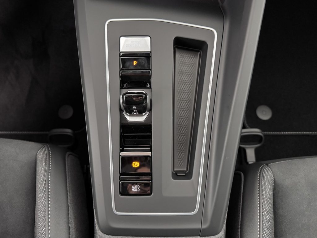 VOLKSWAGEN Golf Nuova Golf Edition Plus 1.5 TSI eHybrid 150 kW (20 - 16