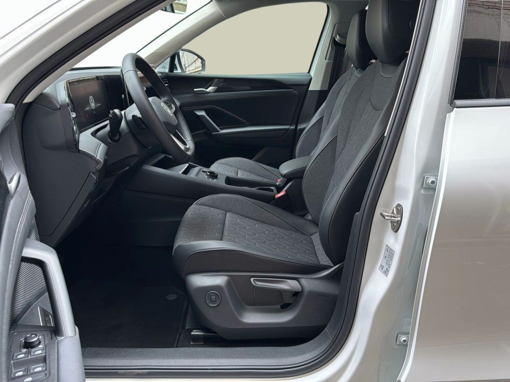 VOLKSWAGEN Tiguan Nuova Tiguan Edition Plus 1.5 eTSI ACT 96 kW (130 - 8