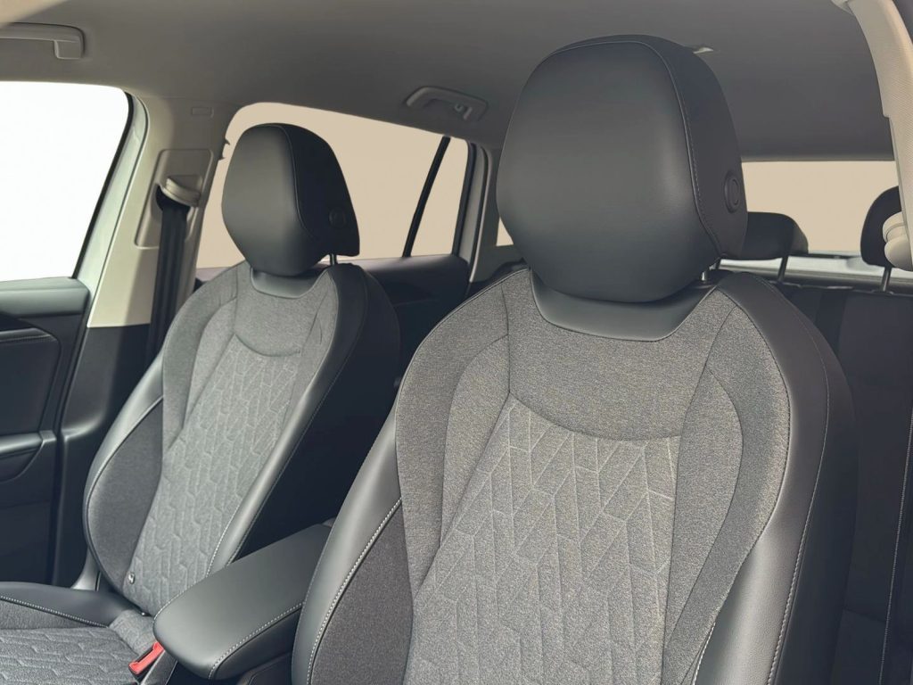 VOLKSWAGEN Tiguan Nuova Tiguan Edition Plus 1.5 eTSI ACT 96 kW (130 - 9