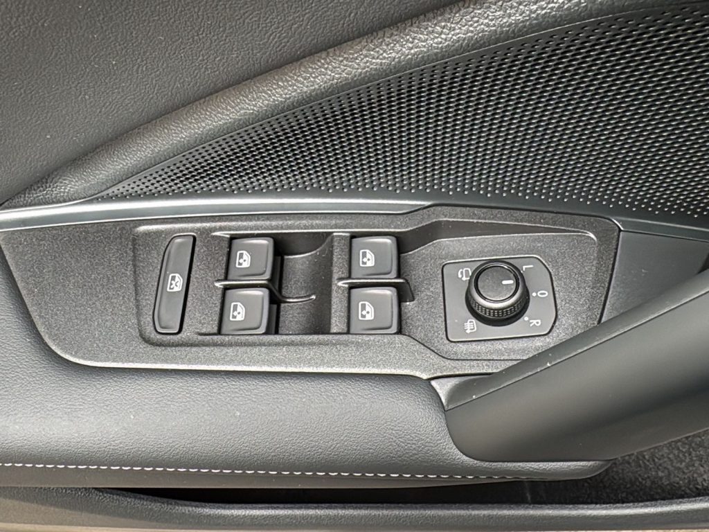 VOLKSWAGEN Tiguan Nuova Tiguan Edition Plus 1.5 eTSI ACT 96 kW (130 - 13