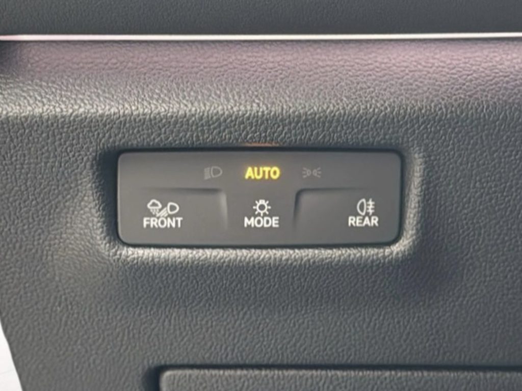 VOLKSWAGEN Tiguan Nuova Tiguan Edition Plus 1.5 eTSI ACT 96 kW (130 - 14