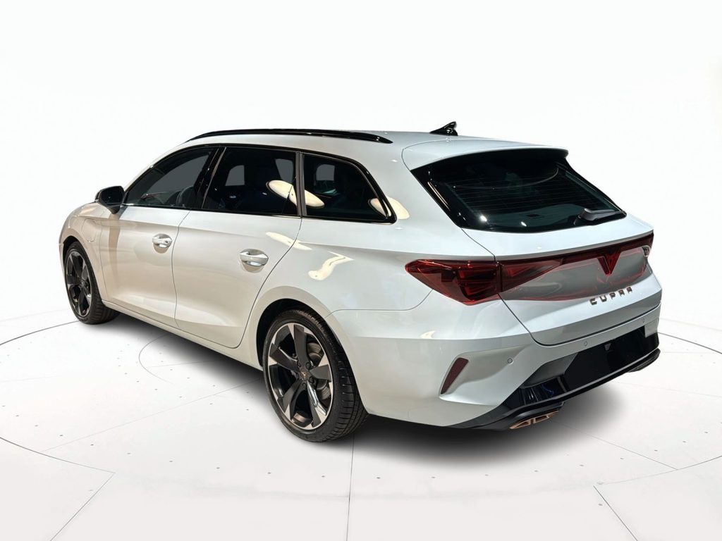 CUPRA Leon sportstourer 1.5 e-hybrid 204cv dsg - 5