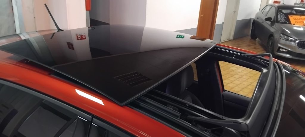 VOLKSWAGEN Taigo 1.0 TSI DSG R-Line TETTO - 12