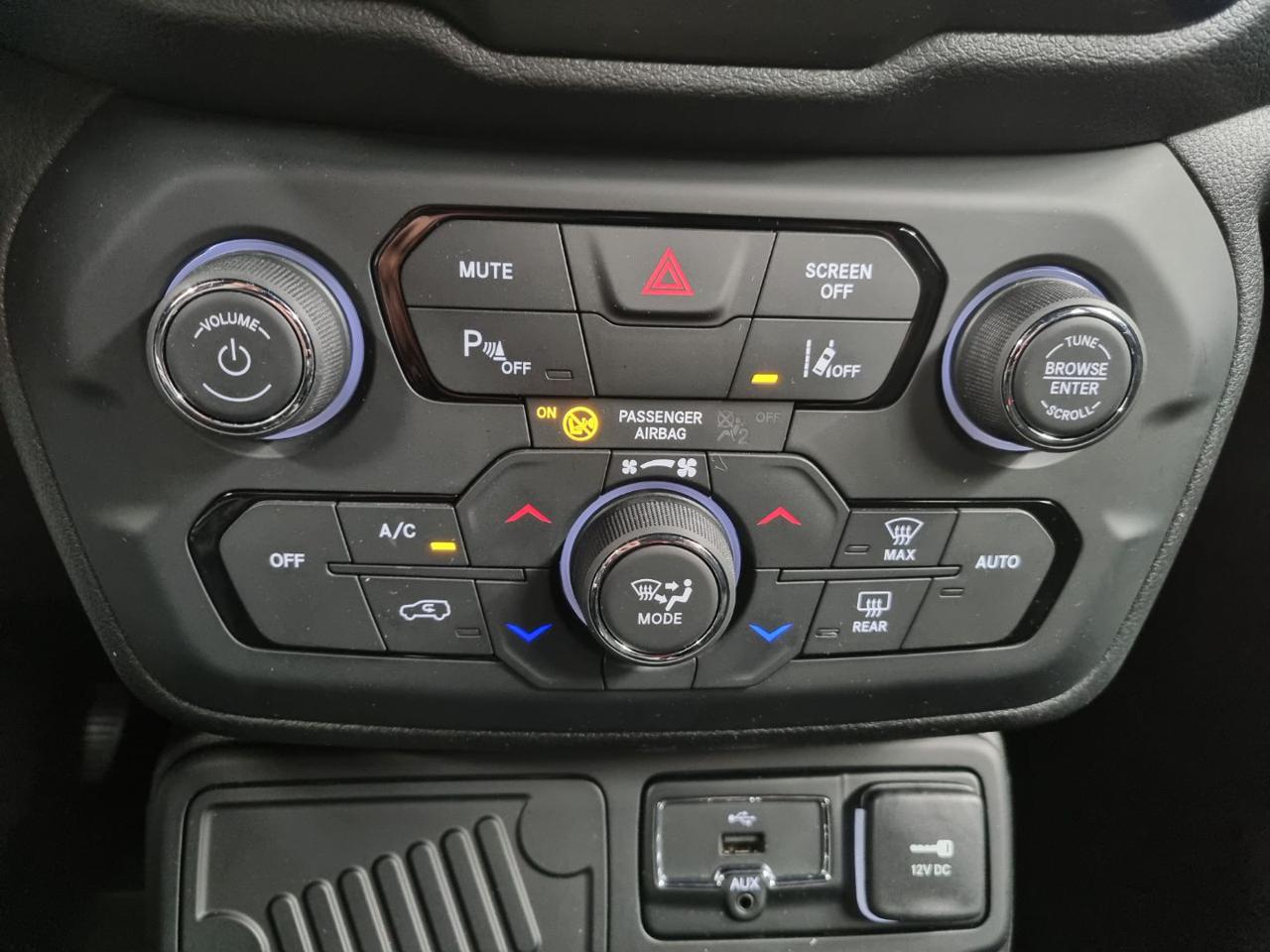 JEEP Renegade 1.3 T4 DDCT 80th Anniversary - 13