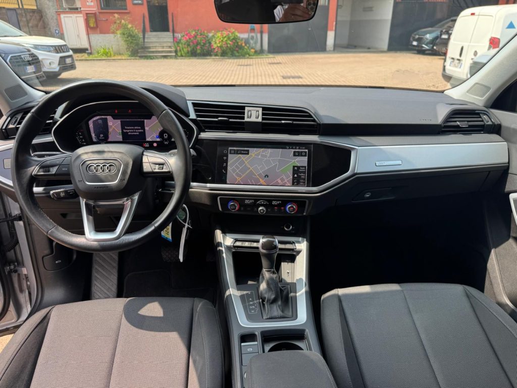 AUDI Q3 SPB 35 TFSI S-Tronic Business Plus - 8