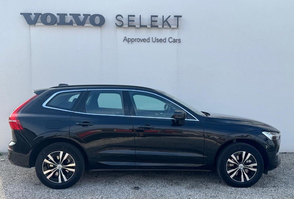 VOLVO XC60 B4 (d) AWD Geartronic Momentum Pro - Foto 4