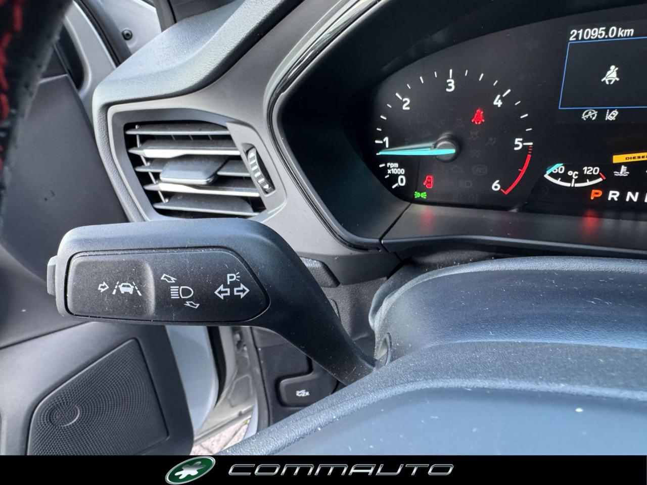 FORD Focus 1.5 EcoBlue 115 CV automatico 5p. ST-Line - 27