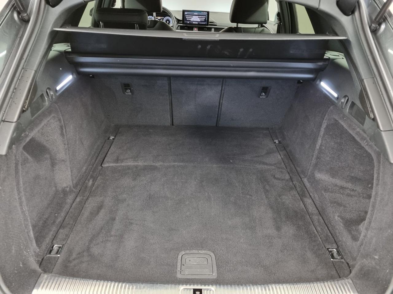 AUDI A4 Avant 40 TFSI quattro S tronic S line edition - 22