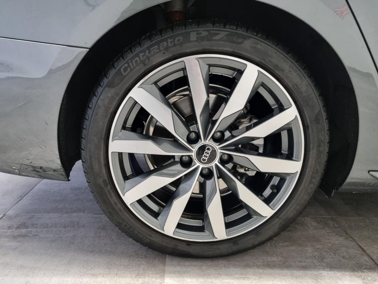 AUDI A4 Avant 40 TFSI quattro S tronic S line edition - 15