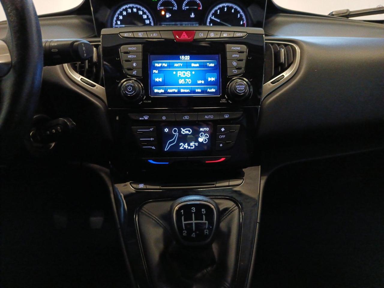 LANCIA Ypsilon 1.2 69 CV 5 porte S&S Gold - 14