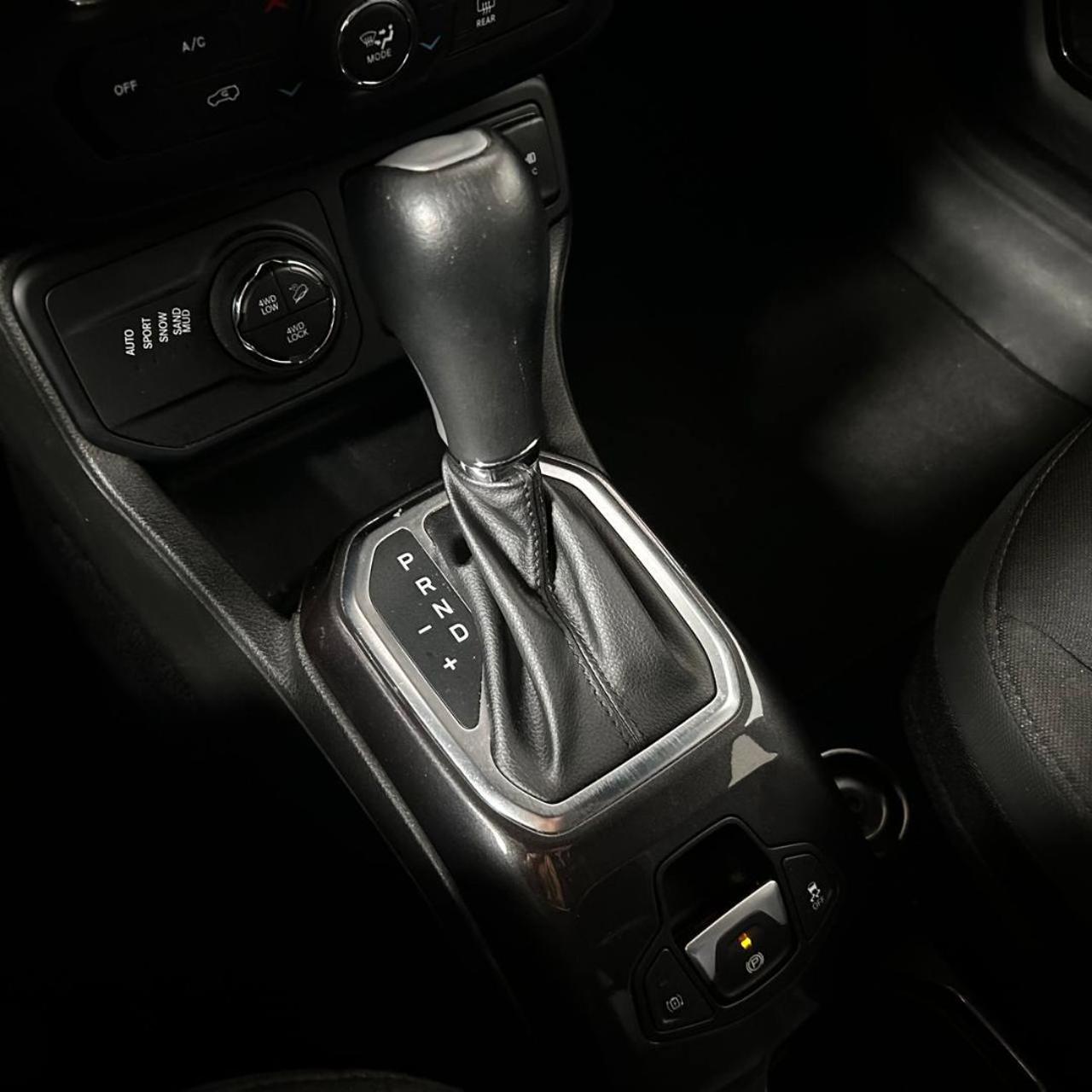 JEEP Renegade 1.3 T4 240CV PHEV 4xe AT6 S - 27