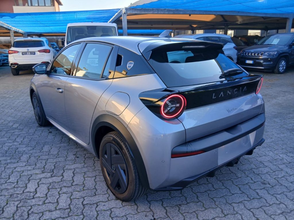 LANCIA Ypsilon Hybrid e-DCT con PACK TECH - 2