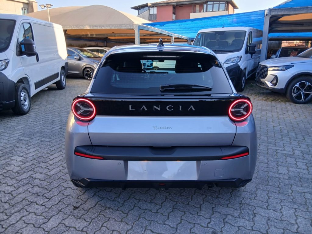 LANCIA Ypsilon Hybrid e-DCT con PACK TECH - 9