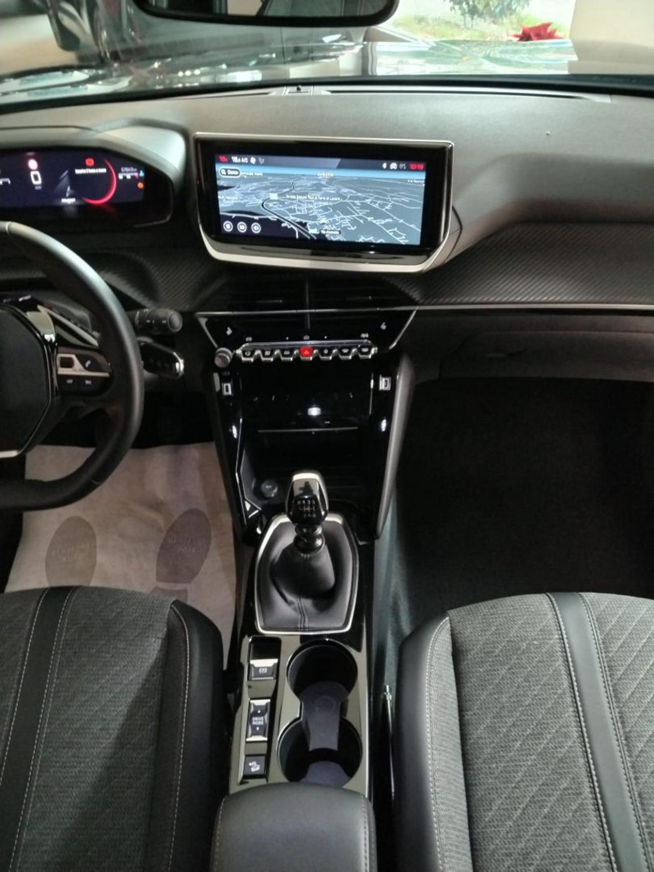 PEUGEOT 2008 PureTech 100 S&S Allure - 20