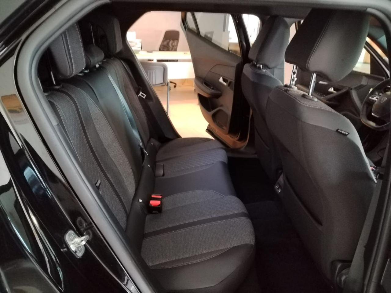 PEUGEOT 2008 PureTech 100 S&S Allure - 16