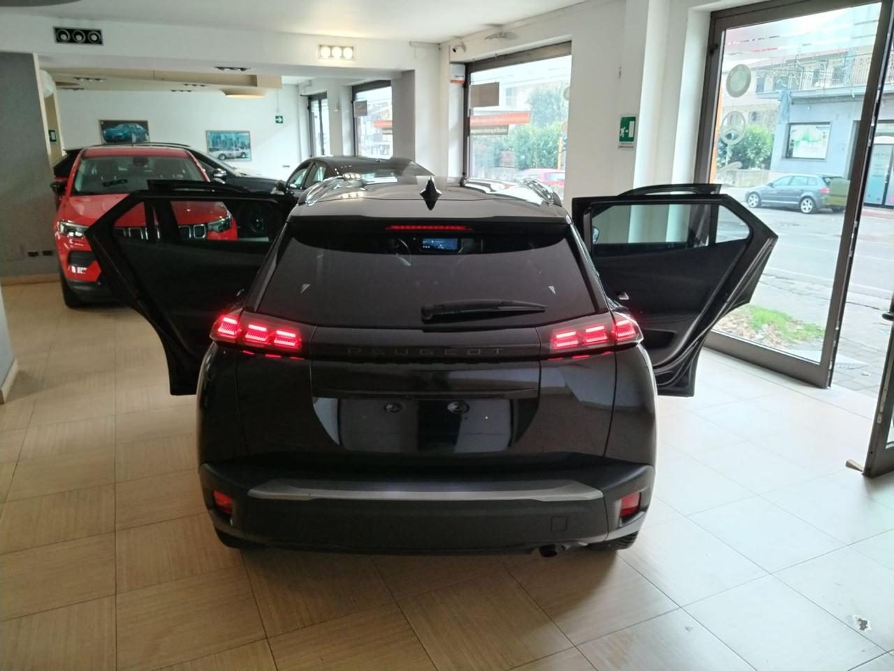 PEUGEOT 2008 PureTech 100 S&S Allure - 9