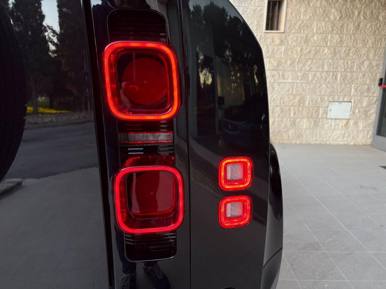 LAND ROVER Defender 90 3.0D I6 200 CV AWD Auto S. - 47