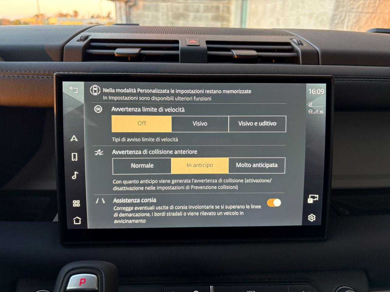 LAND ROVER Defender 90 3.0D I6 200 CV AWD Auto S. - 28