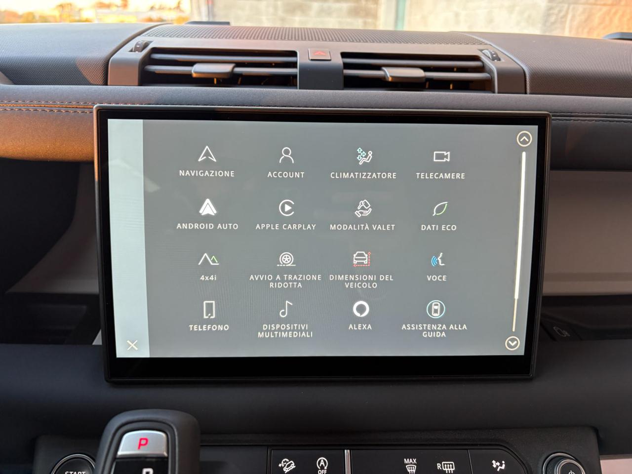 LAND ROVER Defender 90 3.0D I6 200 CV AWD Auto S. - 26