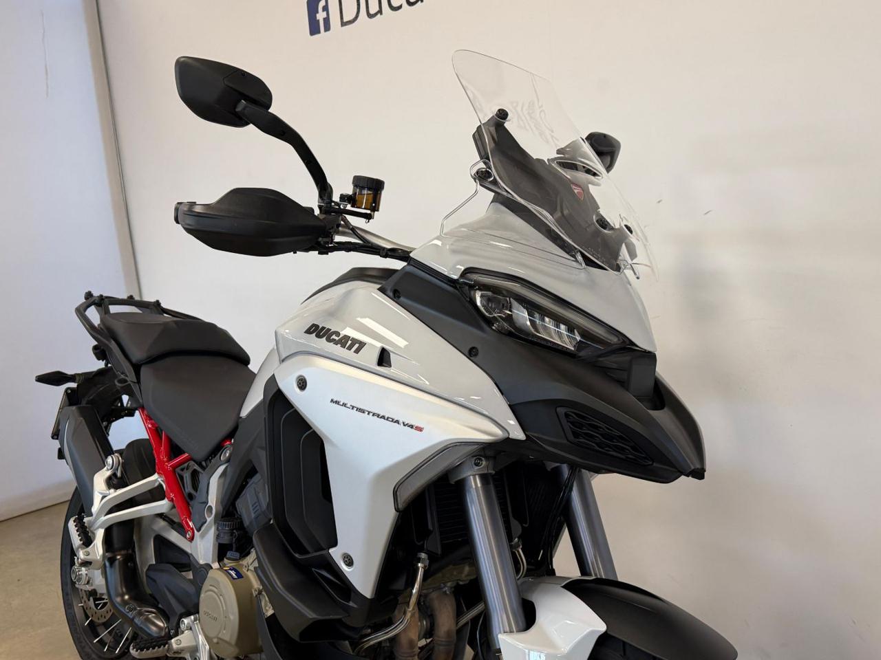 DUCATI Multistrada V4 S RADAR ICEBERG SPOKED WHEELS W MY22 - 4