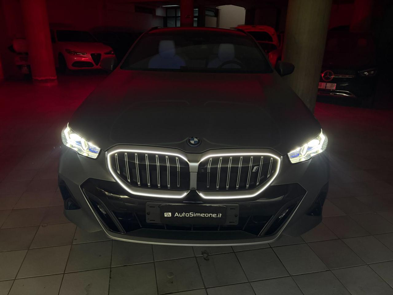 BMW i5 eDrive 40 Touring Msport Pro TETTO PANORAMICO - 31