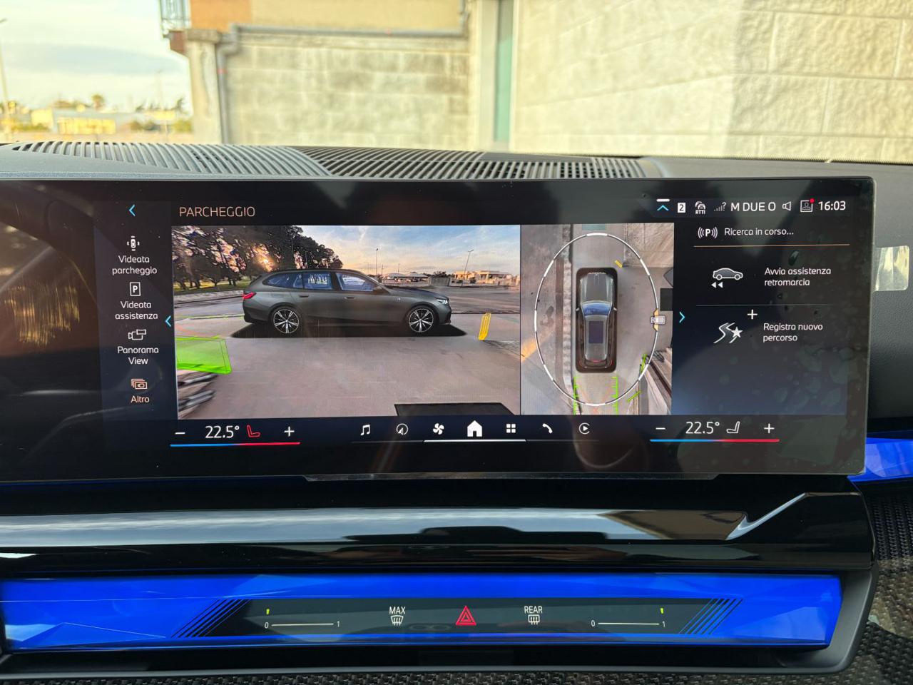 BMW i5 eDrive 40 Touring Msport Pro TETTO PANORAMICO - 27