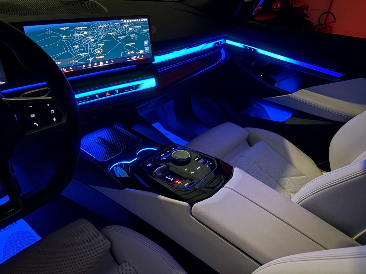 BMW i5 eDrive 40 Touring Msport Pro TETTO PANORAMICO - 28