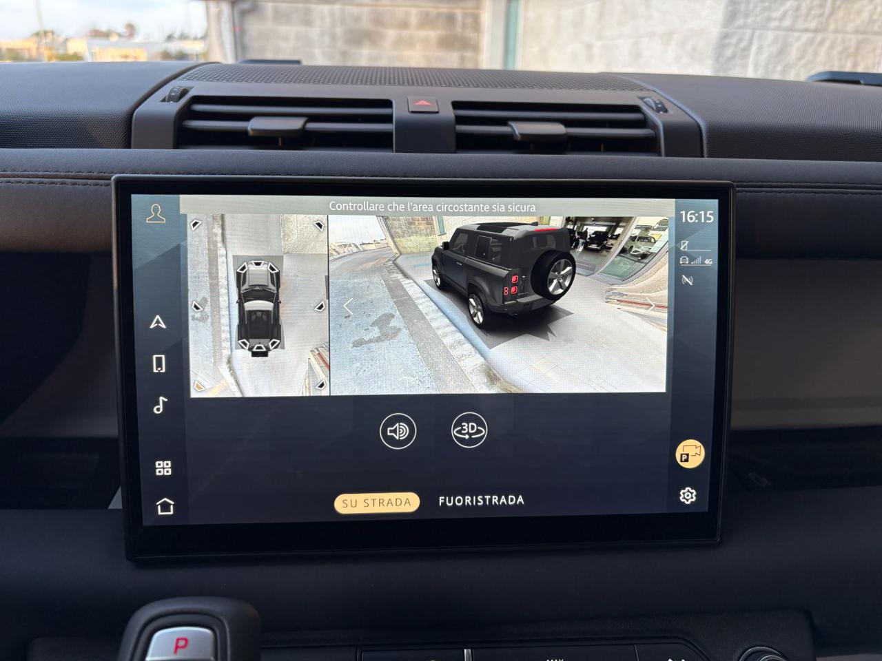 LAND ROVER Defender 90 3.0D I6 200 CV AWD Auto TOTAL BLACK. - 36