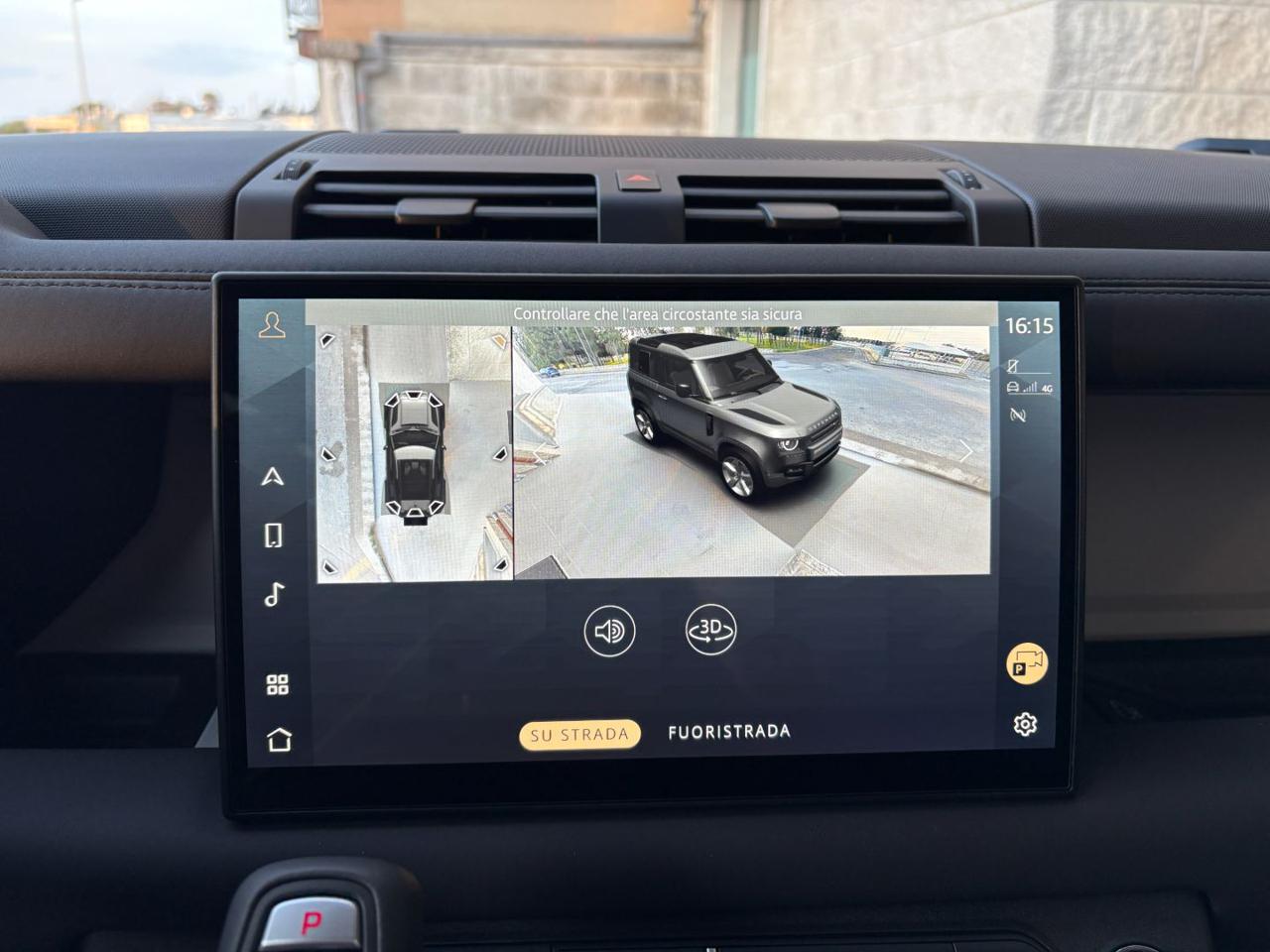 LAND ROVER Defender 90 3.0D I6 200 CV AWD Auto TOTAL BLACK. - 39