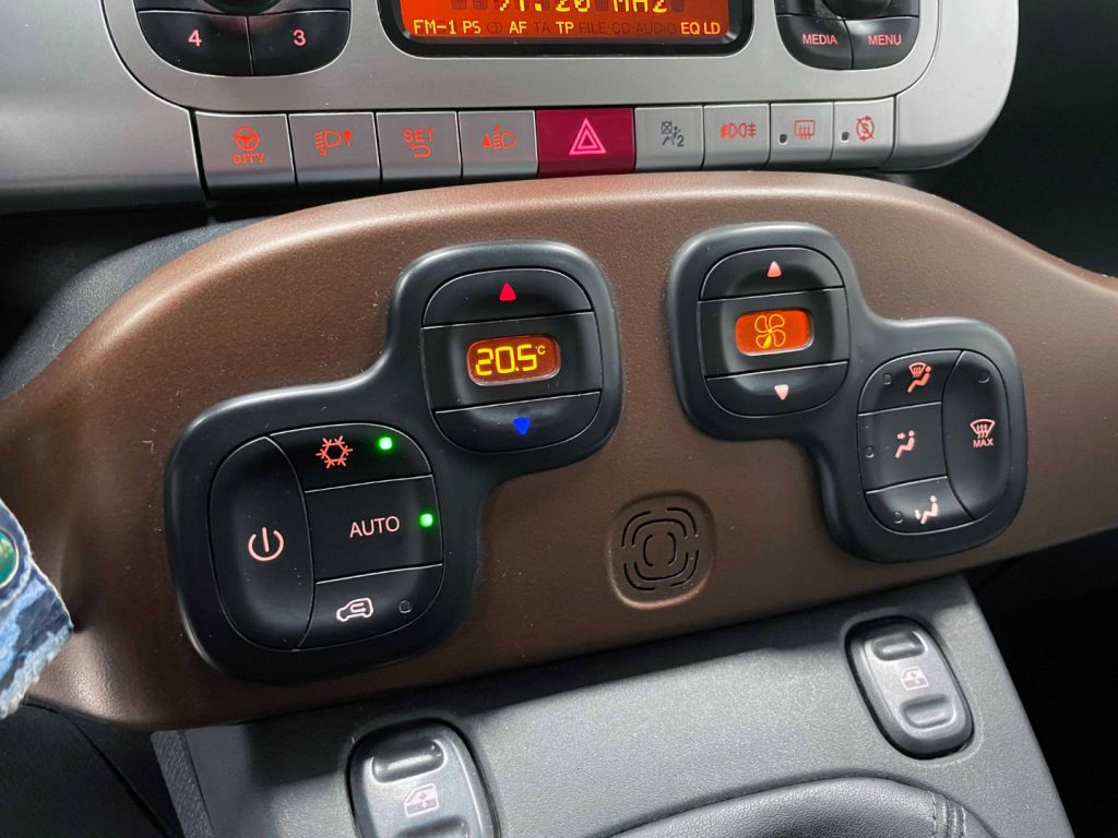 FIAT Panda 1.3 MJT 16V CROSS 4x4 S - 24