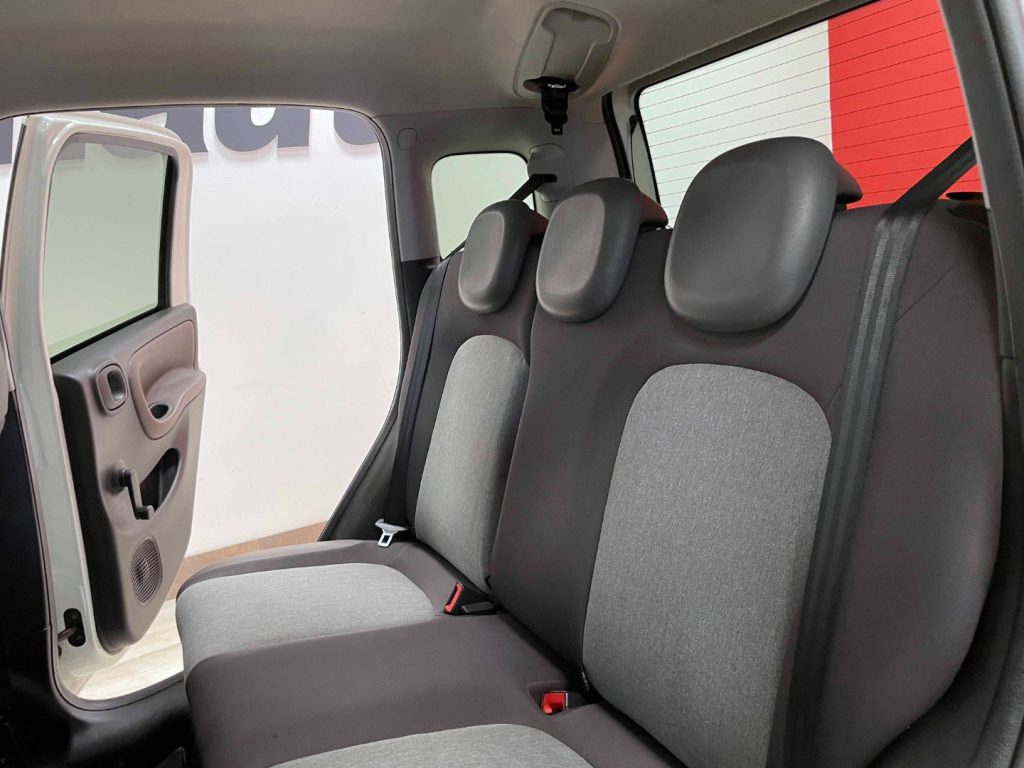 FIAT Panda 1.3 MJT 16V CROSS 4x4 S - 29