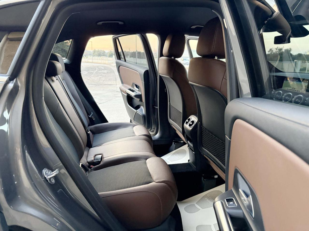 MERCEDES-BENZ GLA 200 d Automatic Sport Plus - 10