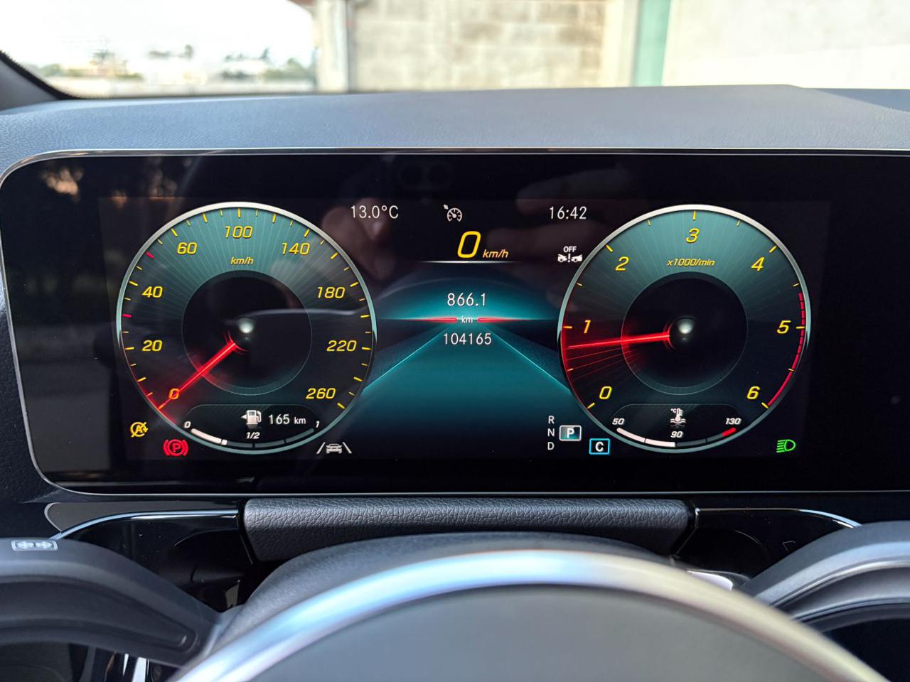 MERCEDES-BENZ GLA 200 d Automatic Sport Plus - 31